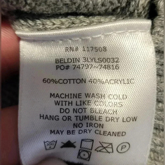 Levi's Standard fit striped sweater, crew neck, Gray, men's size medium - Picture 8 of 9